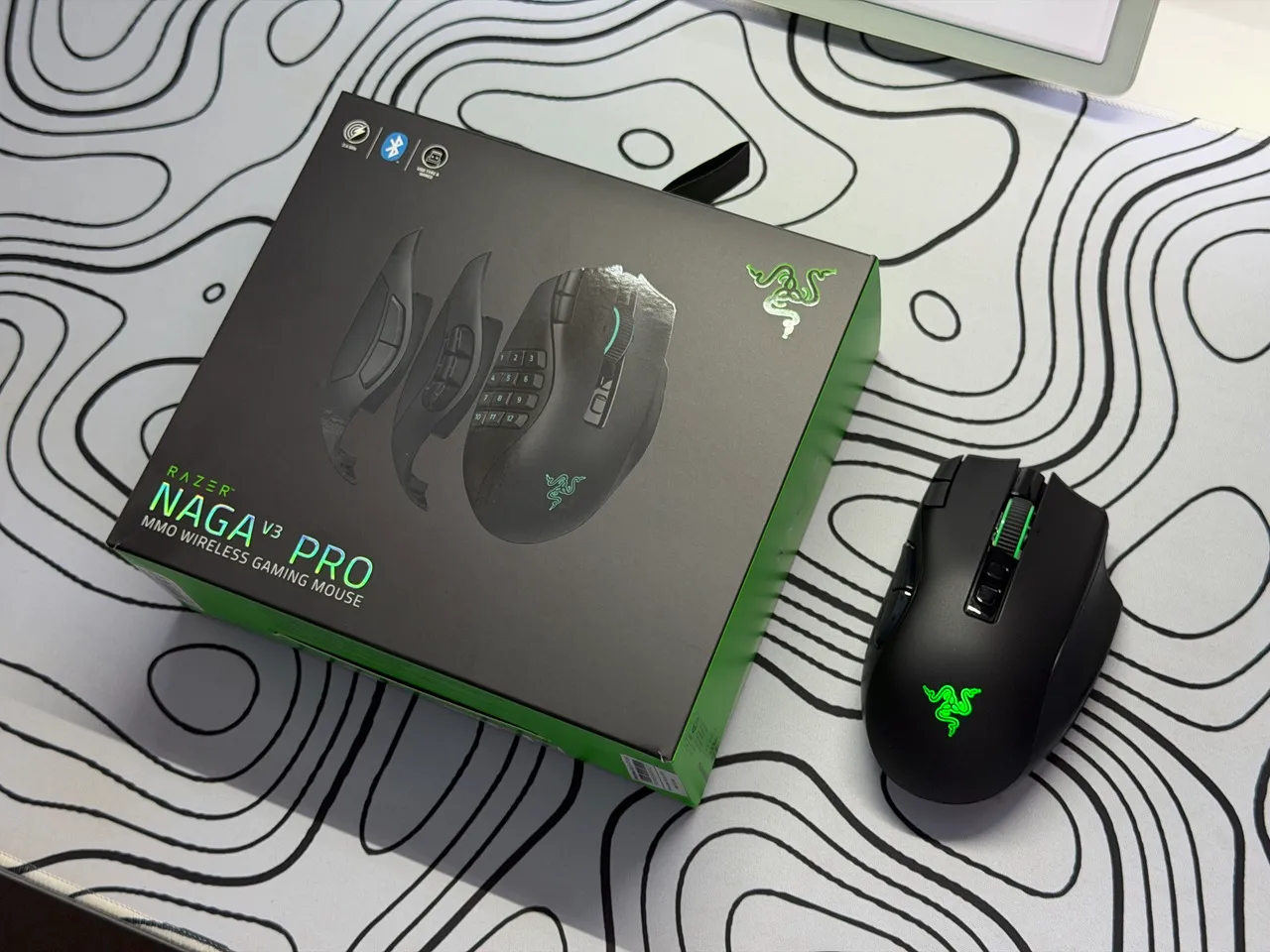 เมาส์เกมมิ่ง Razer เลือกอะไรดีระหว่าง Viper V4 Pro กับ Naga V3 Pro