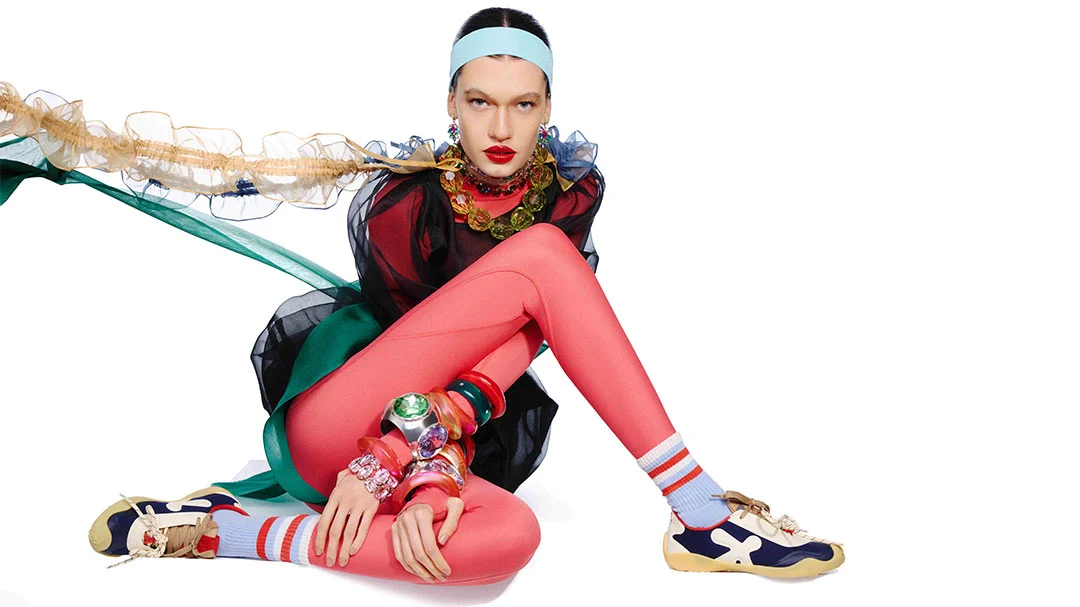 Melissa X สนีกเกอร์สาย athleisure ที่เขย่ากรอบรองเท้าแฟชั่น
