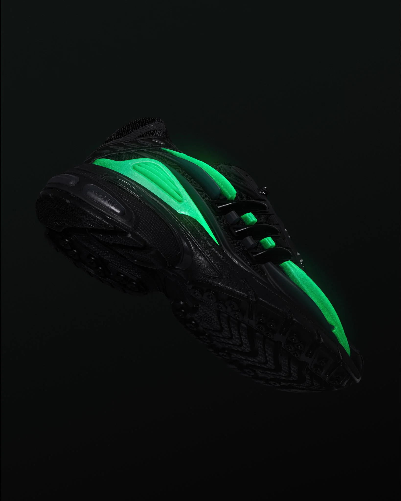 adidas Originals กำลังยึดครองวัฒนธรรมสนีกเกอร์ด้วยพลังคอลแลบดีไซเนอร์