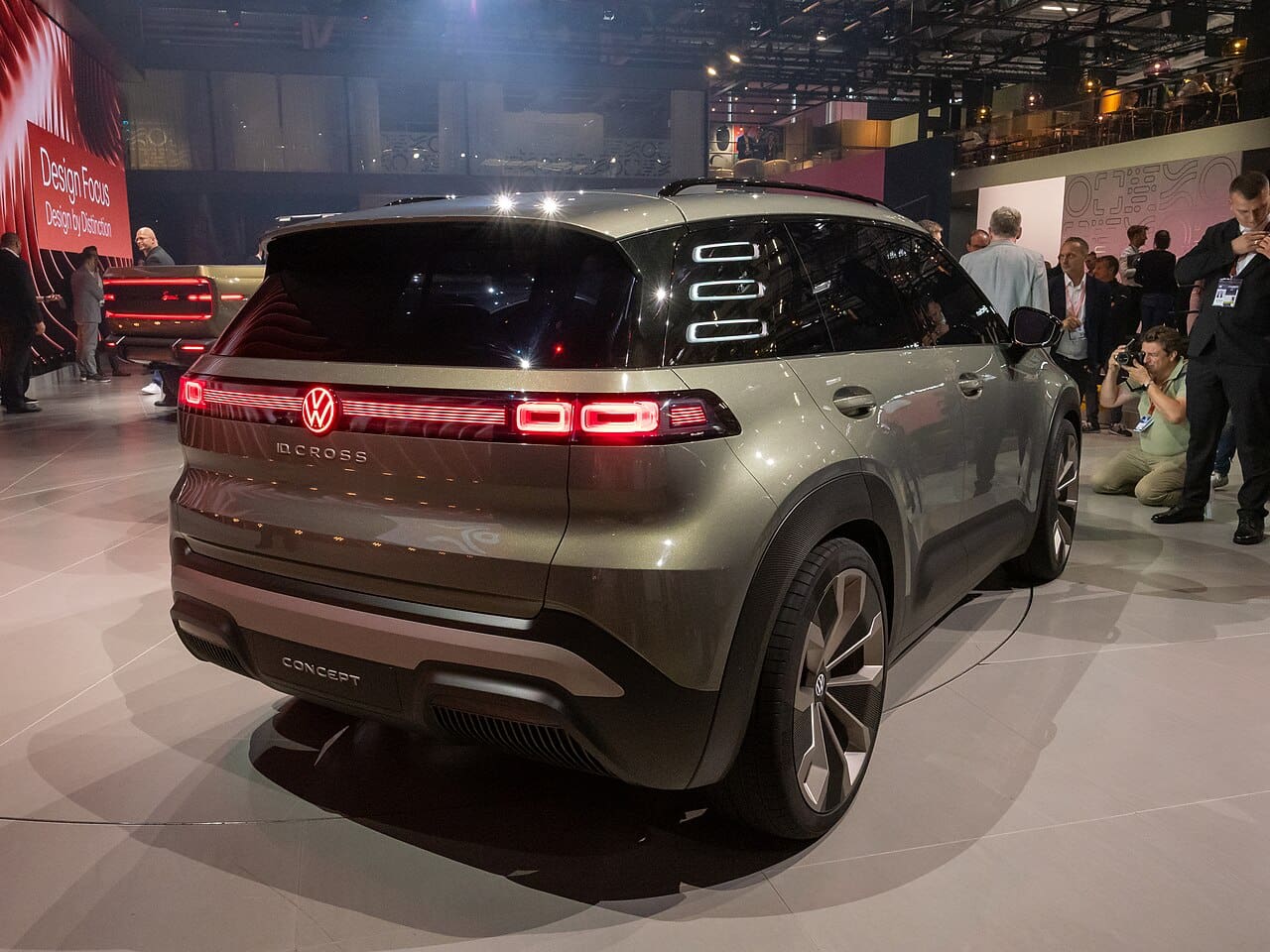 Volkswagen ID.Cross 37 kWh รถไฟฟ้าราคาถูกที่เขย่าตลาดคอมแพ็กต์