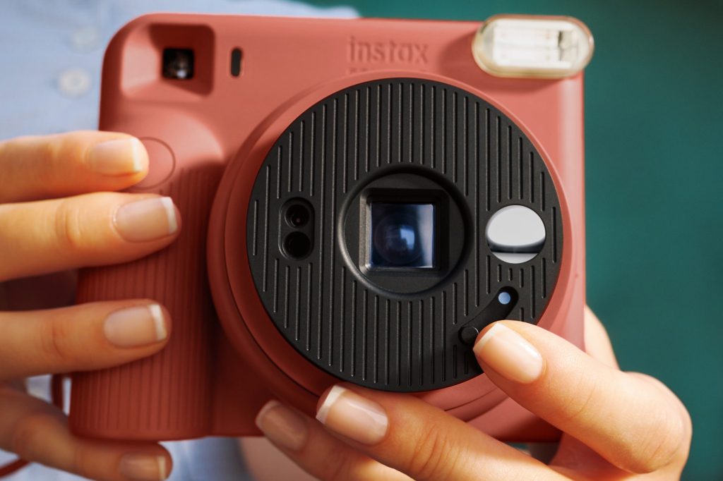 Instax Square 2 กล้องอินสแตนท์ที่พาความทรงจำกลับมาอยู่ในมือ