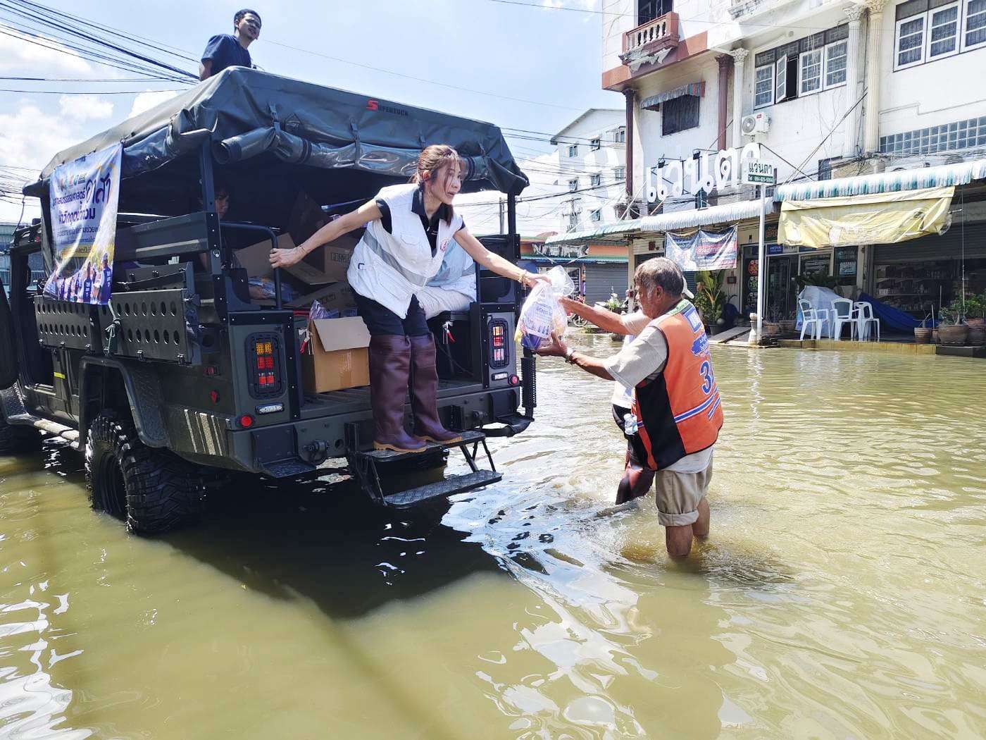 5 ภัยสุขภาพหลังน้ำท่วม ที่ทีมแพทย์กำลังเฝ้าระวังในชุมชน