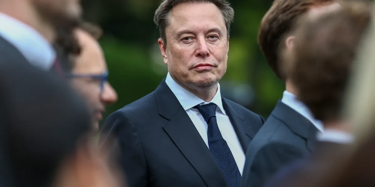 ดีล Tesla SpaceX มูลค่า 3.5 ล้านล้าน กับคำถามใหญ่เรื่องอำนาจ Elon Musk