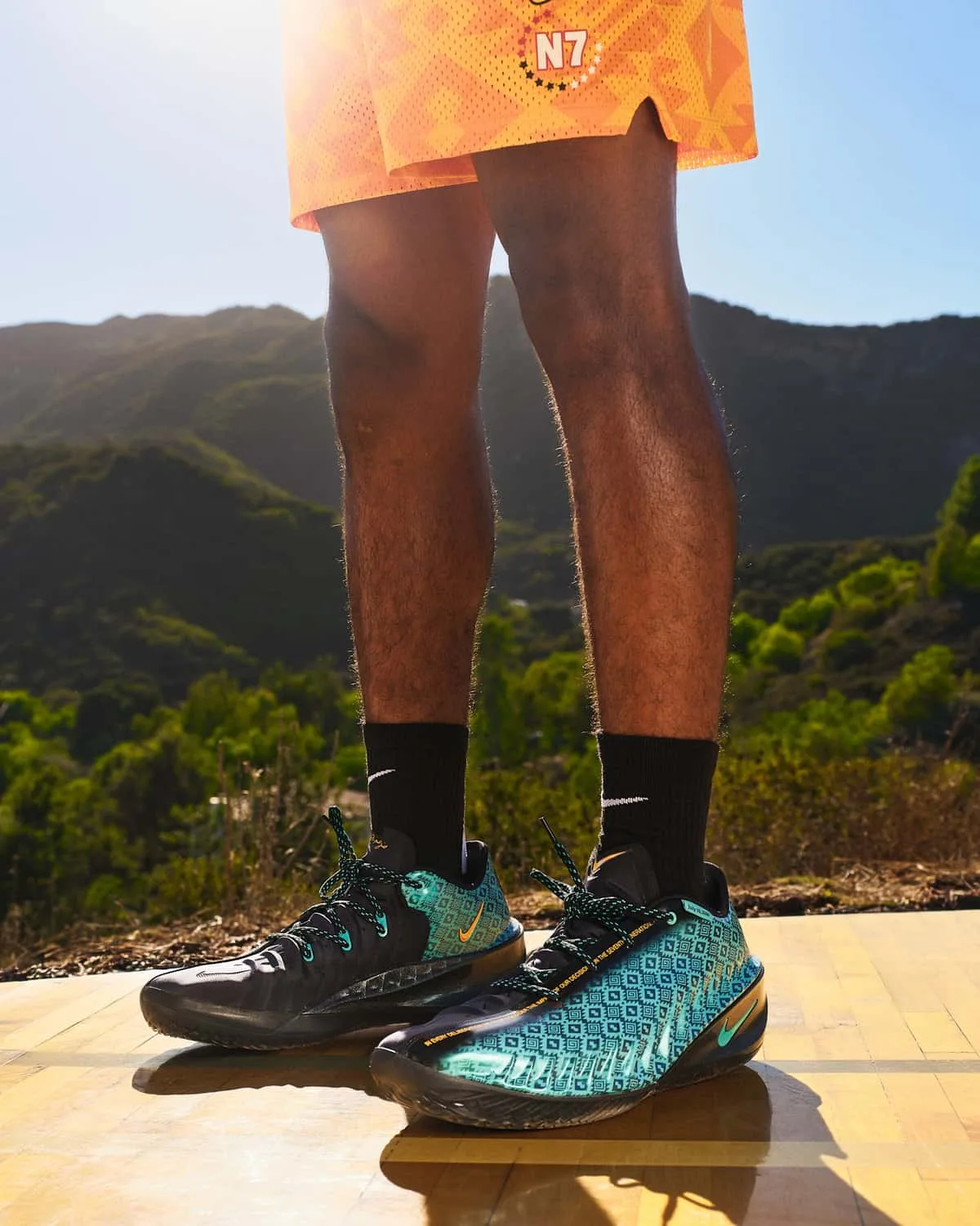 Nike N7 กำลังถักทอวัฒนธรรมชนพื้นเมืองลงบนสนีกเกอร์ไอคอน