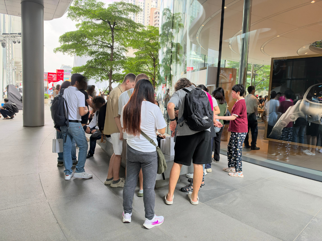 ฟีเวอร์ตลาดรีเซล iPhone Duo เมื่อจอพับกลายเป็นสินค้าทำกำไร