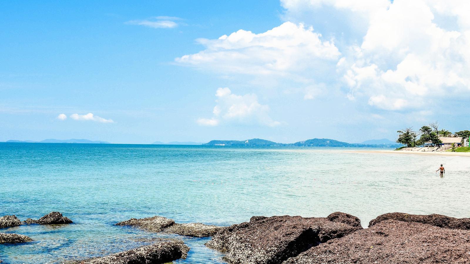 ชายหาดใกล้กรุงเทพ 4 พิกัดพักใจสำหรับวันหยุดสั้น
