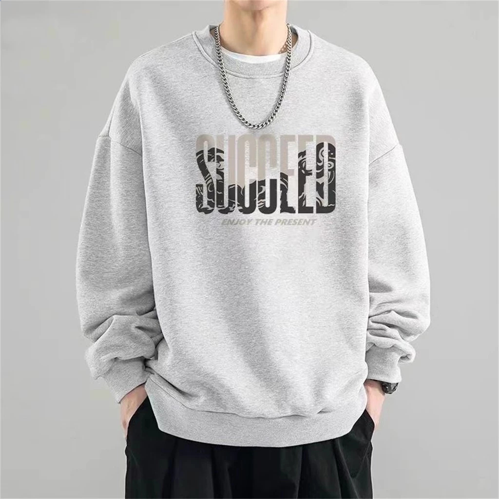ลด 34.9%: เสื้อสเวตเตอร์คอกลม