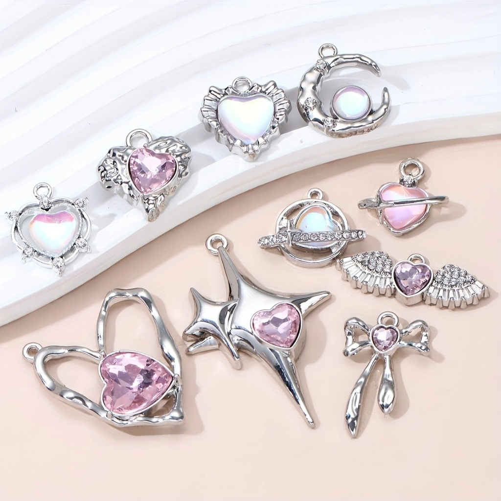 ลด 29%: 10pcs ใหม่หัวใจเคลือบ Charms
