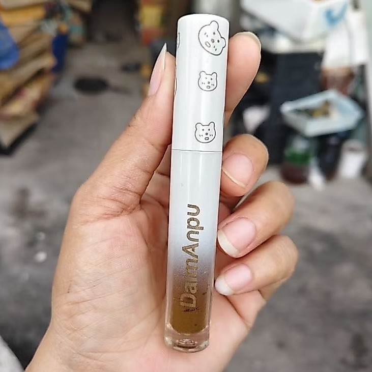 ลด 66.7% ลิปกรอสหมี สีน้ําตาลเหลือง