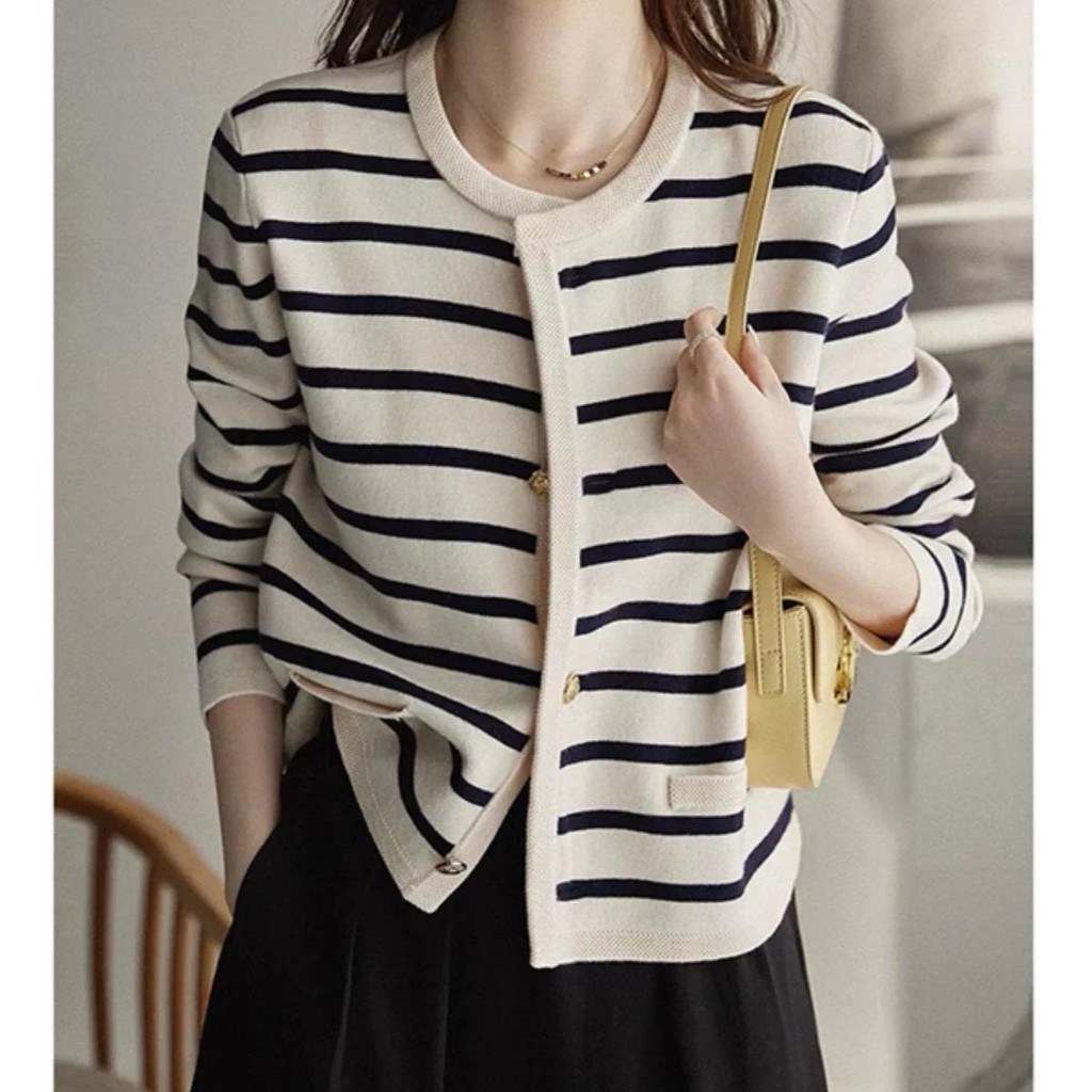 ลด 34%: เสื้อไหมพรมลาย classic