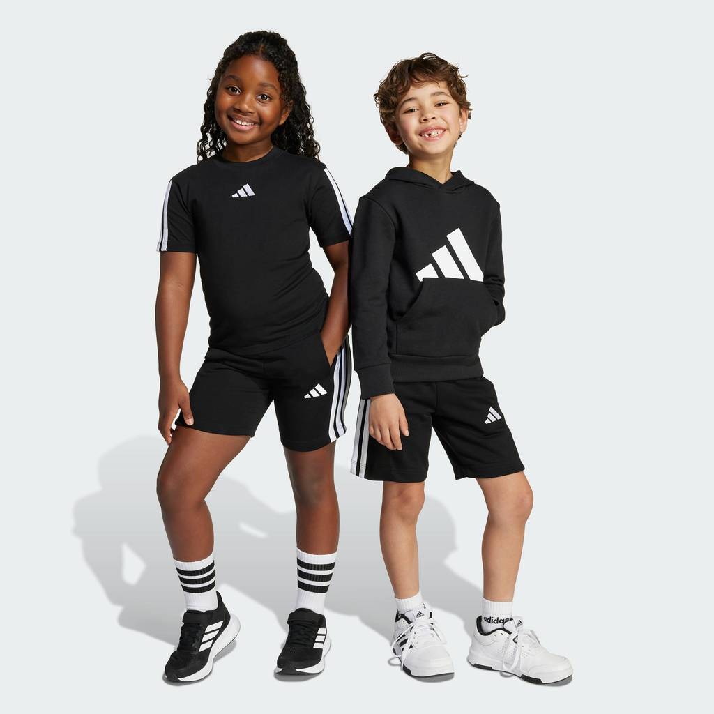ลด 30%: adidas ไลฟ์สไตล์ กางเกงขาสั้น