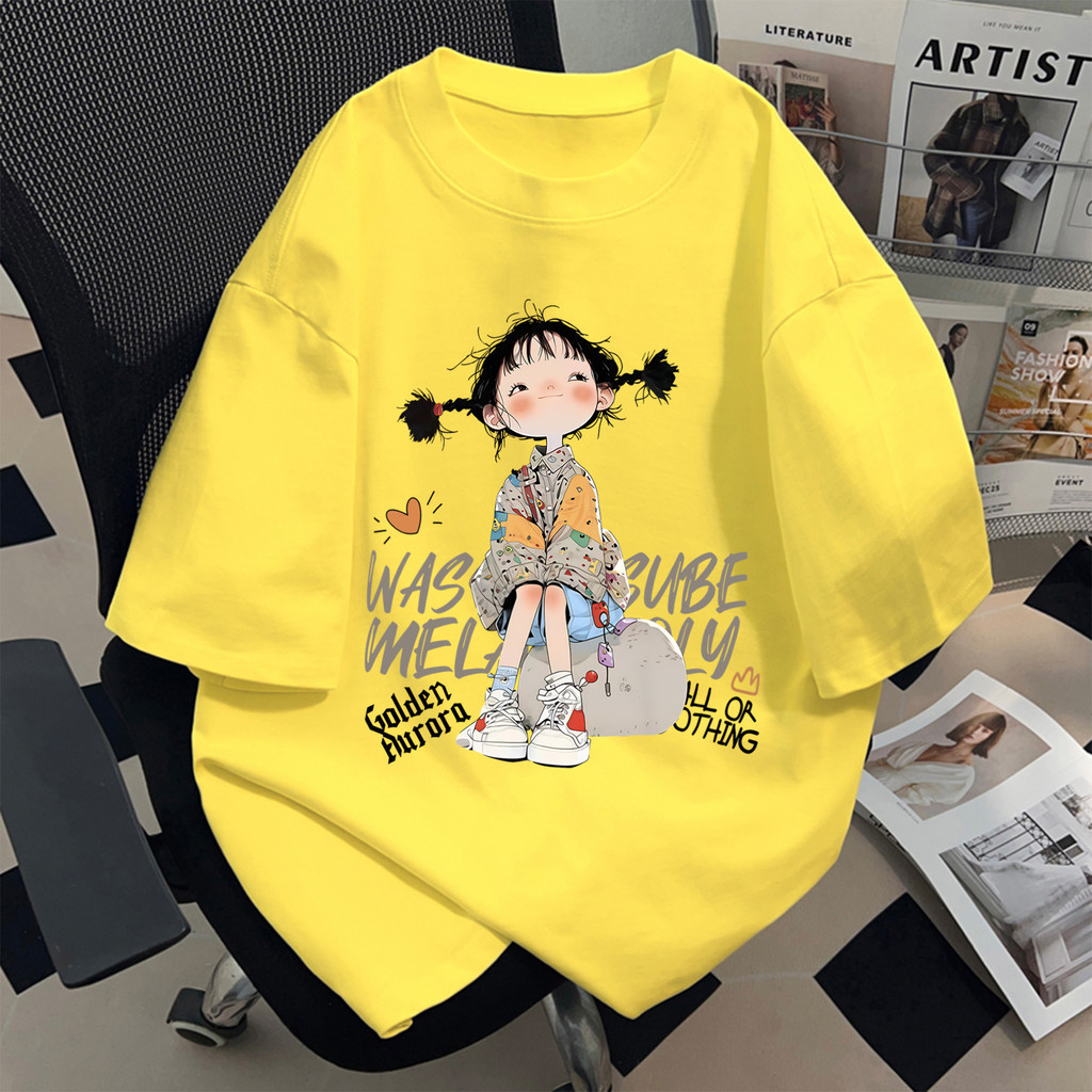 ลด 24%: เสื้อยืดสีเหลืองอ่อนลาย “GOLDEN
