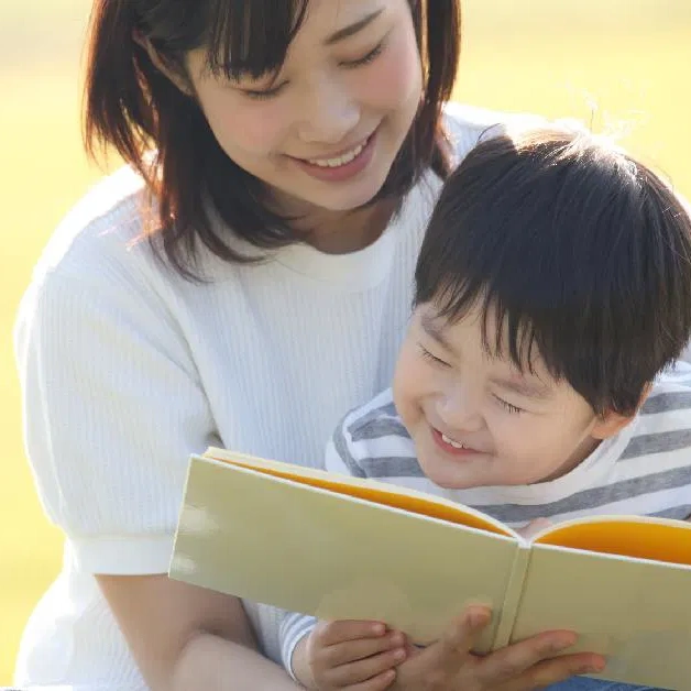 เลี้ยงลูกให้รักการอ่าน โตไปไม่กลัวหนังสือ