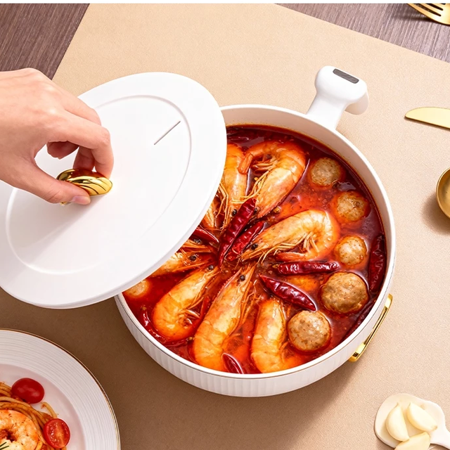 หม้อเดียวทำได้ทุกมื้อ ตอบโจทย์ชีวิตยุคใหม่  CAMEL หม้อไฟฟ้ามินิ 1.5L ผู้ช่วยครัวไซซ์เล็ก แต่ความสามารถไม่เล็กตาม