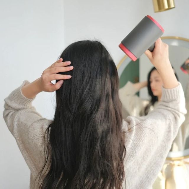 ไดร์เป่าผม ตัวช่วยประหยัดเวลาในการดูแลเส้นผมของคนยุคใหม่