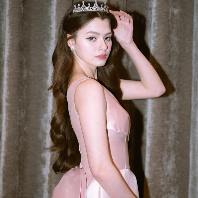 Becky Armstrong เซ็นสัญญาค่ายเพลง WILD ก้าวสู่ศิลปินเต็มตัว