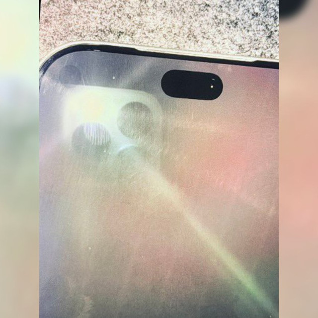 เผยภาพหลุด iPhone 18 Pro ปรับดีไซน์ Dynamic Island เล็กลง