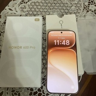 หลุดภาพ HONOR 600 Pro  เครื่องจริง! มาพร้อมสีส้มจี๊ด