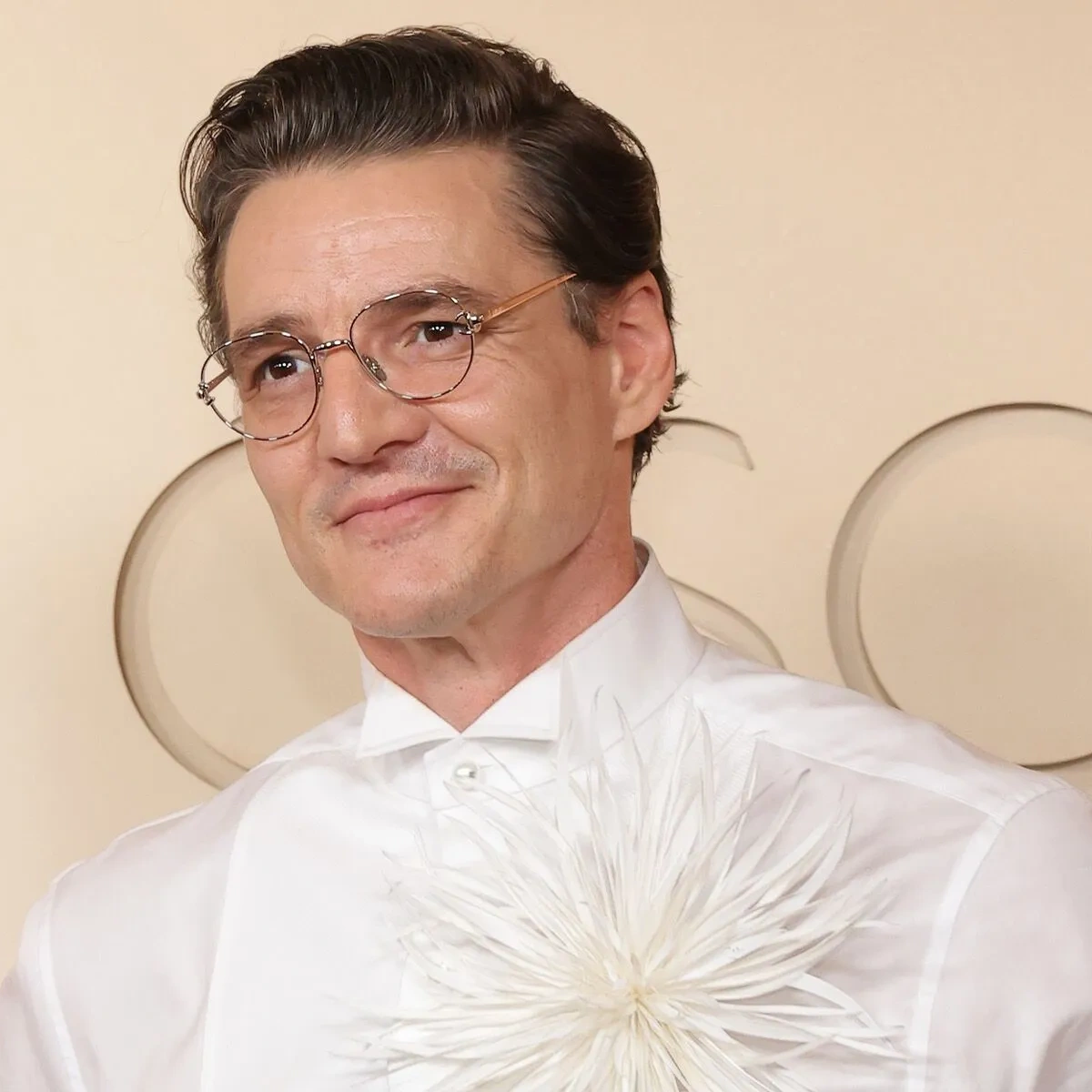 Pedro Pascal แอมบาสเดอร์ใหม่ CHANEL เสริมภาพลักษณ์แฟชั่นผู้ชาย