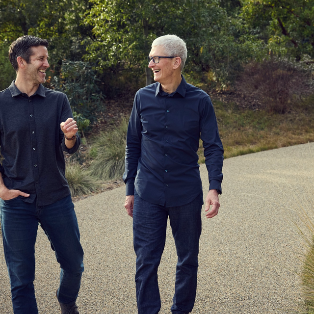 Apple เปลี่ยน CEO หลัง Tim Cook ก้าวสู่ตำแหน่งประธานบริหาร