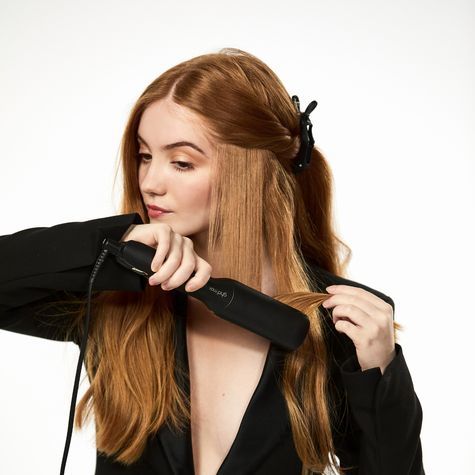 คู่มือเลือกเครื่องหนีบผมตรงให้เหมาะกับเส้นผม