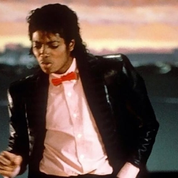 Billie Jean ขึ้นอันดับ 1 Billboard Global 200 ครั้งแรกในประวัติศาสตร์