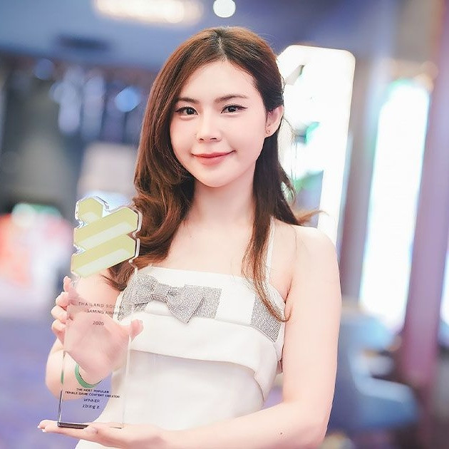 แป้ง zbing z. คว้ารางวัลใหญ่ พร้อมชวนเล่น ZIMBY LAND