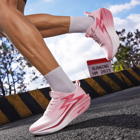 【จัดส่งในไทย】361 Degrees Flame 4 Mix | รองเท้าวิ่งสำหรับผู้ชายแบบมืออาชีพที่ทำจากคาร์บอนเพลท ระบายอากาศได้ดี ระบายความร้อนได้สบาย 672512204 Image4