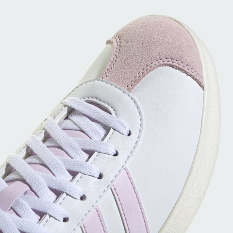 adidas ไลฟ์สไตล์ รองเท้า VL Court Base ผู้หญิง สีขาว JI1765 Image7