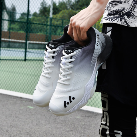 【สปอตสินค้า】 รองเท้าแบดมินตัน ผู้หญิงและผู้ชาย ระดับไฮเอนด์ ระบายอากาศ กันลื่น ทนต่อการสึกหรอ และกีฬา พร้อมส่ง Image6