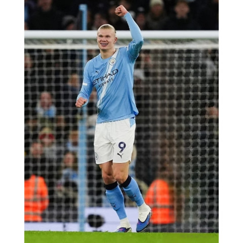 รองเท้าฟุตบอล Phantom 6 Elite FG Attack Pack กันลื่นและทนทาน ไซซ์: 36-45 Image2