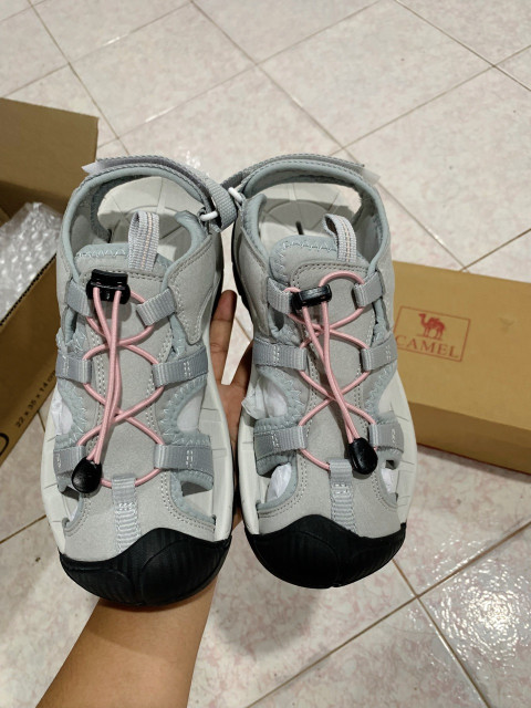 CAMEL กลางแจ้งผู้หญิงฤดูร้อนที่เดินทางมาพักผ่อนเป่าโถวรองเท้าแตะรองเท้าชายหาดระบายอากาศกันลื่นสวมทนรองเท้าน้ํา Image5