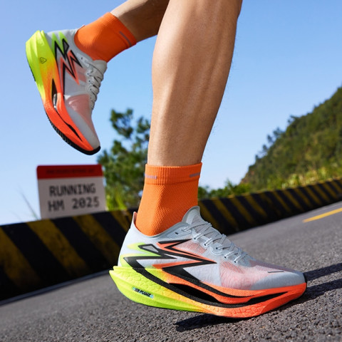 【จัดส่งในไทย】361 Degrees Flame 4.0 | รองเท้าวิ่งมาราธอนระดับมืออาชีพสำหรับผู้ชายและผู้หญิง ระบายอากาศได้ดี 672512205 Image3