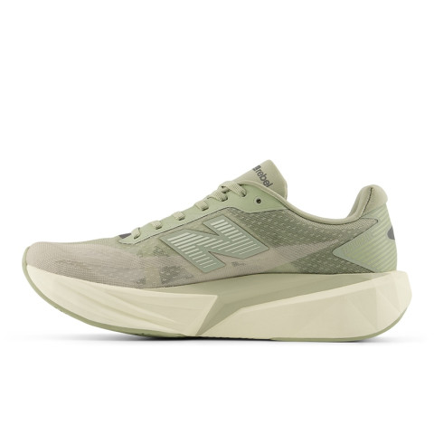 New Balance FuelCell Rebel v5 [Men / Women] (ฟรี! โปรแกรมซ้อม) รองเท้าวิ่ง น้ำหนักเบา ใส่ซ้อม ใส่แข่งได้ทุกระยะ Image3