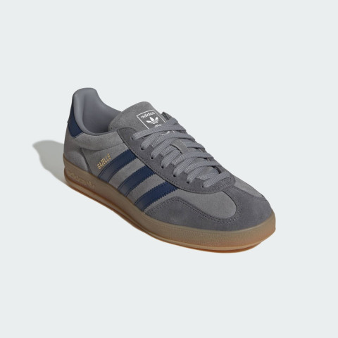 adidas ไลฟ์สไตล์ รองเท้า Gazelle Indoor ผู้ชาย สีเทา JQ8397 Image4