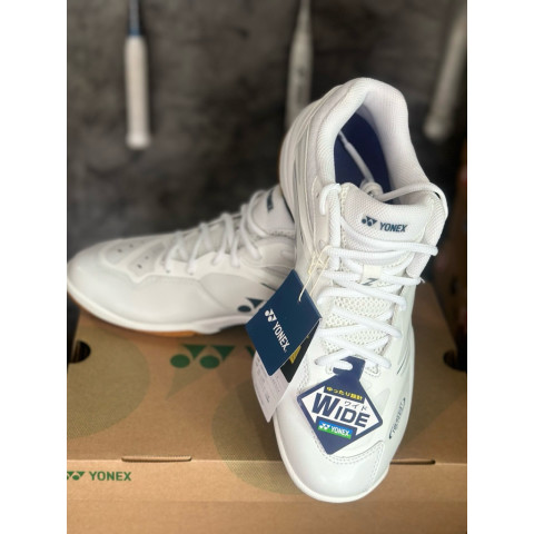 (พร้อมส่ง)YONEX POWER CUSHION / 65Z4 New Version  ปรังปรุงแก้ไข Upper (65Z4 VA) Image4