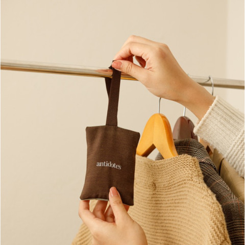 Antidotes Perfume Sachet | ถุงหอม 50 กรัม ใช้ในรถ หรือ ตู้เสื้อผ้า Image4