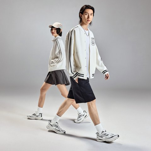 XTEP Basque 2.0丨Dylan Wang สไตล์เดียวกันนุ่มยืดหยุ่นเท้ารู้สึกที่มองไม่เห็นรองเท้าผ้าใบเพิ่มความสูงสไตล์คู่ Retro Millennium Daddy รองเท้ารองเ Image5