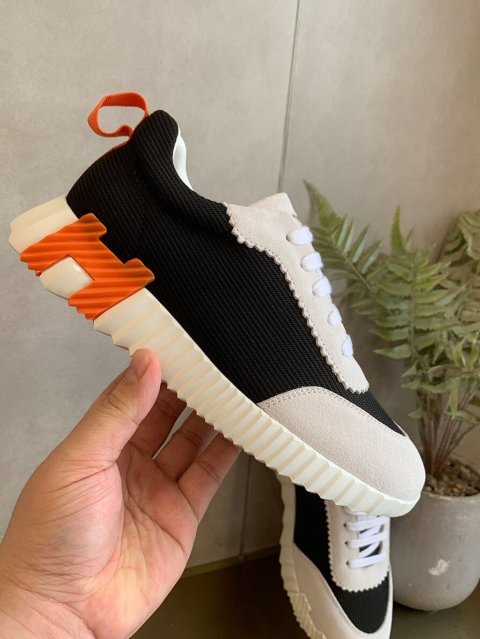 รองเท้ากีฬาพื้นแบนแบบลำลองสำหรับฤดูใบไม้ผลิปี 2023 รองเท้าวิ่งแบบผูกเชือก รองเท้าเดินป่าแบบระบายอากาศได้ดี รองเท้าคู่สำหรับคู่รัก รองเท้ากีฬา SwiftMiceQueen Image3