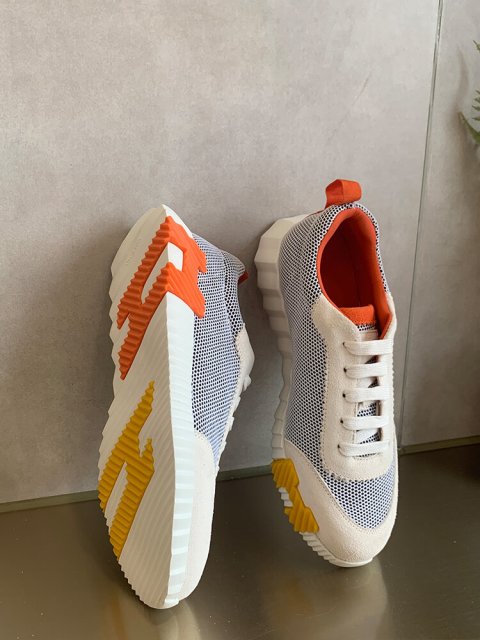 รองเท้ากีฬาพื้นแบนแบบลำลองสำหรับฤดูใบไม้ผลิปี 2023 รองเท้าวิ่งแบบผูกเชือก รองเท้าเดินป่าแบบระบายอากาศได้ดี รองเท้าคู่สำหรับคู่รัก รองเท้ากีฬา SwiftMiceQueen Image2