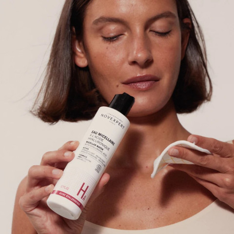 NOVEXPERT MICELLAR WATER WITH HYALURONIC ACID 200 ml คลีนเซอร์ ไมเซล่า ทำความสะอาดผิว เช็ดเครื่องเครื่องสำอาง ผิวชุ่มชื้น Image2