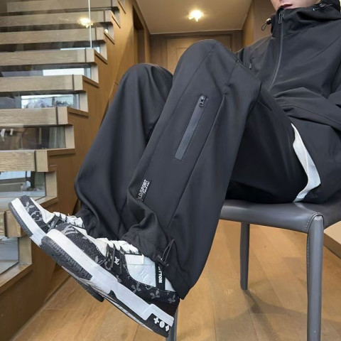 กางเกงกีฬาลำลองชาย ผ้ากันลมและกันน้ำ เหมาะสำหรับเดินป่าและเล่นกีฬา ข้างใส่สบาย กางเกงปีนเขา มีเชือกผูก เอวยางยืด มีก Image6