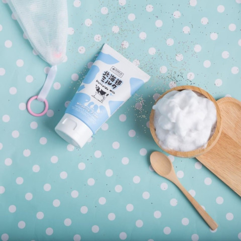 BEAUTY BUFFET MADE IN NATURE Hokkaido Milk Moisture Rich Whipping Foam -วิปปิ้งโฟม (100g) Image2