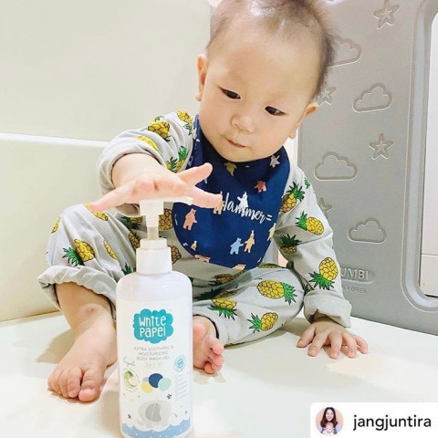 [ซื้อ 4ฟรี1] White Papel (ไวท์พาเพล) เจลอาบน้ำเด็ก สบู่อาบน้ำเด็ก ออร์แกนิค ฟองนุ่ม ล้างง่าย สบายตัว ใช้ได้ทั้งอาบและสระ Image4