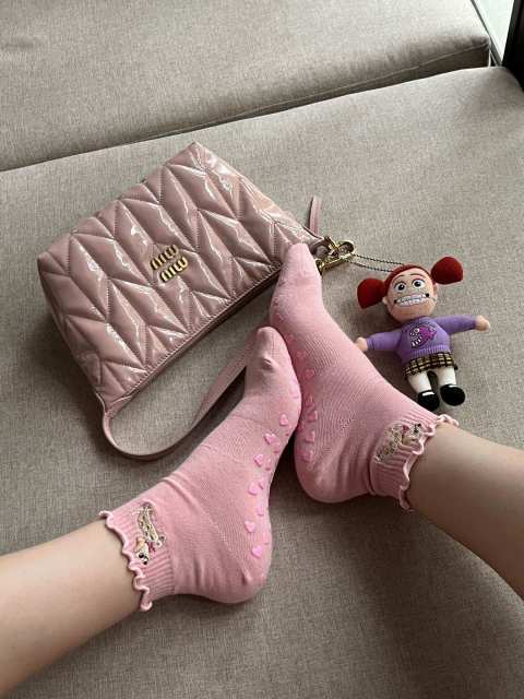Dachshund Grip Socks ( 2 Pairs/Set- Brown & Pink) - Lull.bkk ถุงเท้ากันลื่น ถุงเท้าพิลาทิส ถุงเท้าดัชชุน Image2