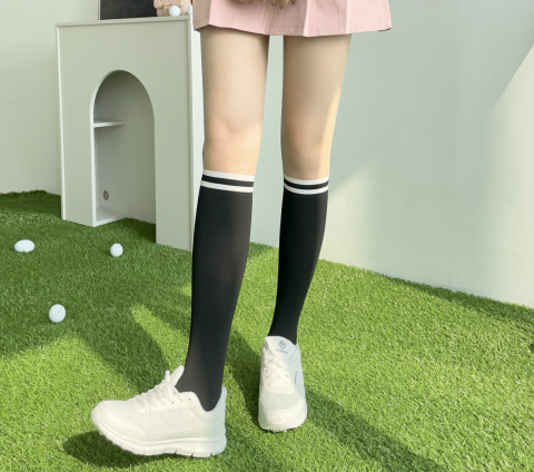 ถุงน่องกันแดด แบบมีถุงเท้าในตัว  สำหรับตีกอล์ฟ  ใส่ขึ้นมาน่ารักมาก Image1