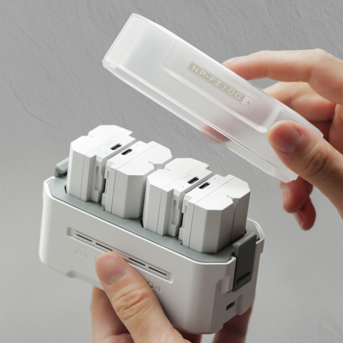 TILTA เครื่องชาร์จแบตเตอรี่กล้อง 4 ช่อง 2400mAh Sony NP-FZ100 เครื่องชาร์จแบตเตอรี่ NP-W235 / DMW-BLK22 / EN-EL15 / LP-E6 เครื่องชาร์จแบตเตอรี่กล้อง FX3 A6600 A6700 A7R4 A7C zve Image6