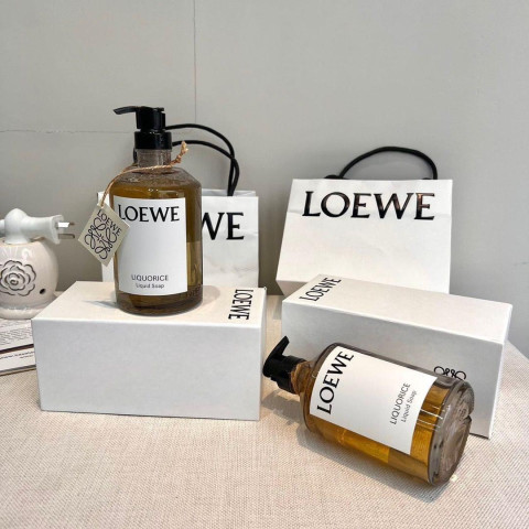 สบู่เหลวอาบน้ำ liquid soap 360ml กลิ่น Liquorice/Tomato Leaves/Oregano ให้ความชุ่มชื้นและกลิ่นหอมสดชื่น Image2