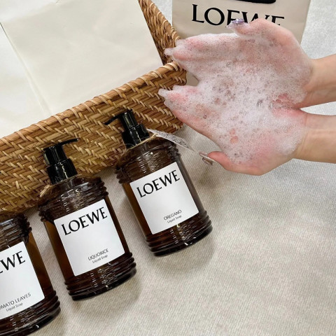 สบู่เหลวอาบน้ำ liquid soap 360ml กลิ่น Liquorice/Tomato Leaves/Oregano ให้ความชุ่มชื้นและกลิ่นหอมสดชื่น Image3