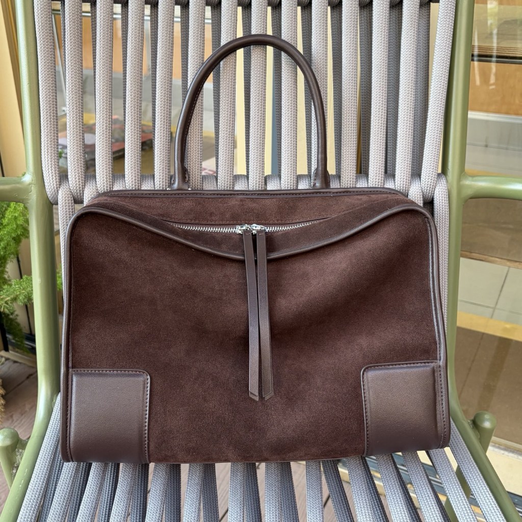 กระเป๋าถือ Amazona 180 พกพาสะดวก ดีไซน์ทันสมัย สะพายข้างหรือถือได้ | Shopee Thailand